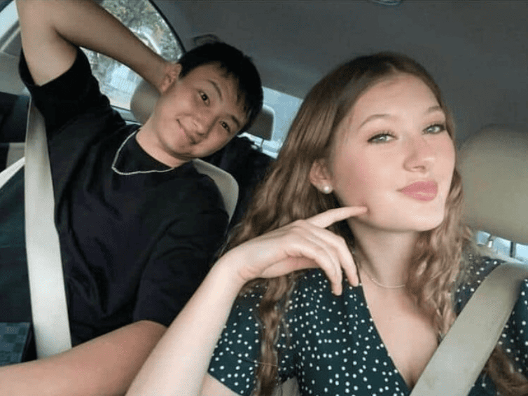 富永啓生と彼女