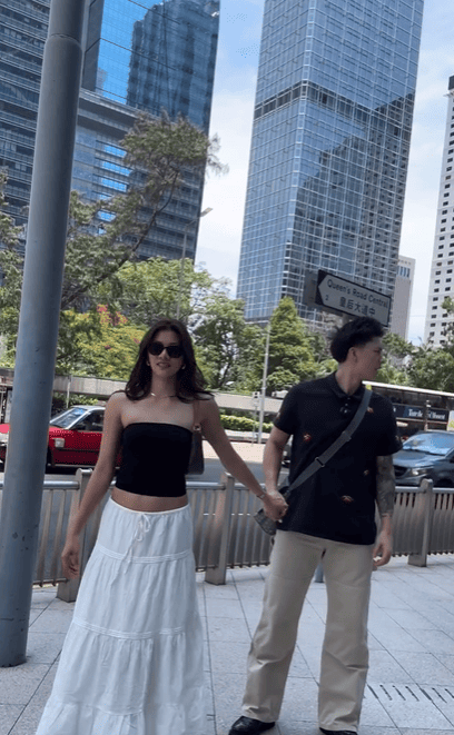 ドワイト・ラモスと彼女