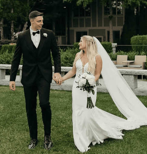 ニック・メイヨの妻